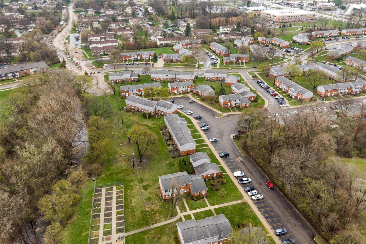 3045 Elstead Street, Auburn Hills, MI, 48326