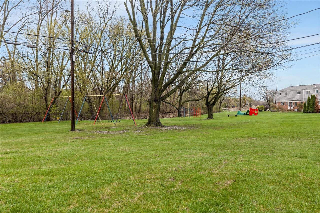 3045 Elstead Street, Auburn Hills, MI, 48326