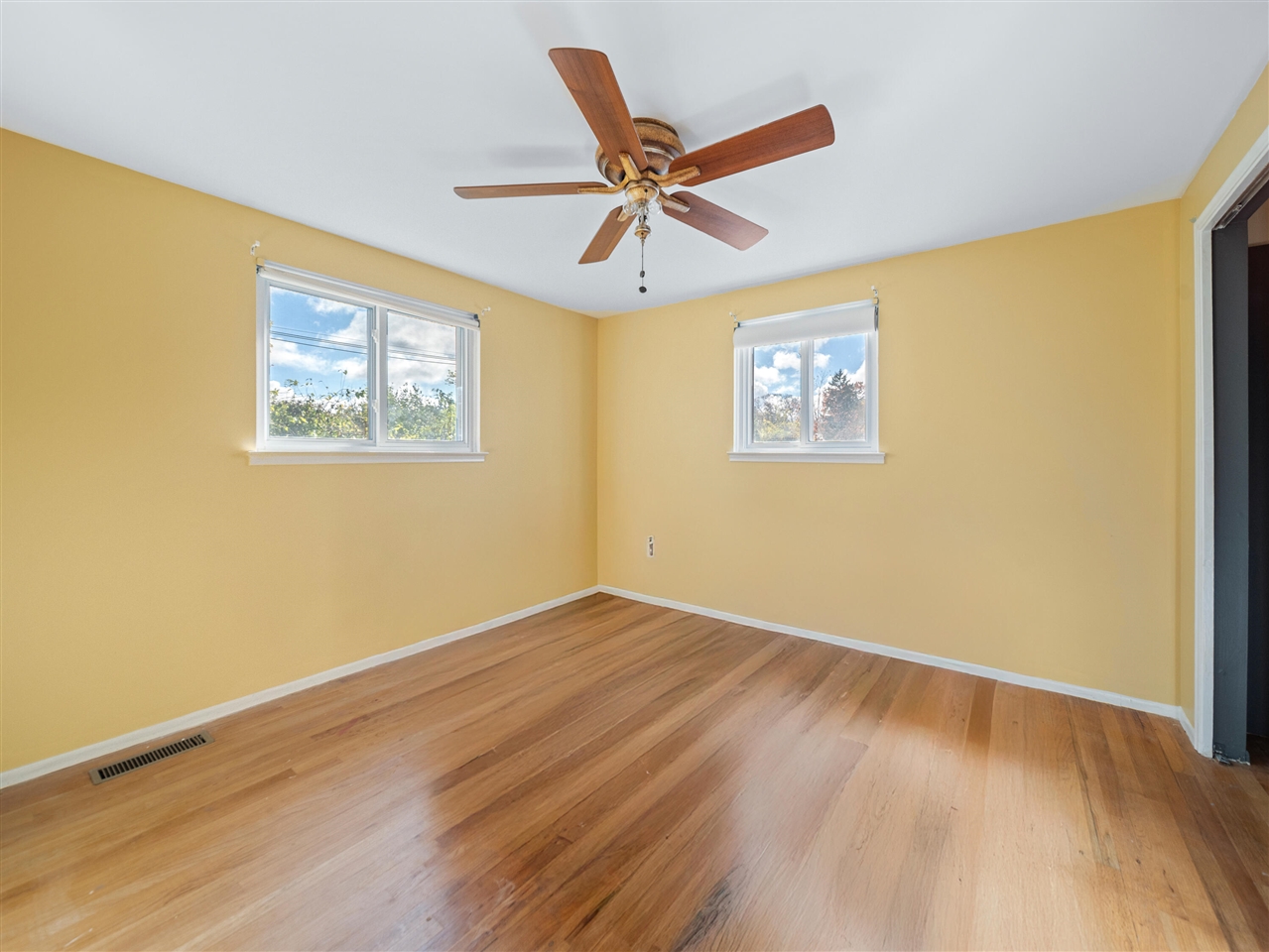 7023 Wild Ridge Lane, West Bloomfield, MI, 48322-4004