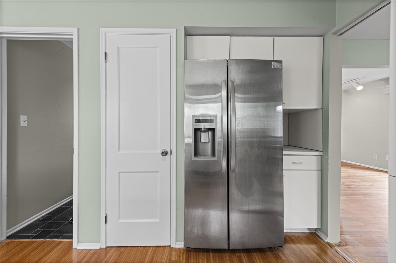 7023 Wild Ridge Lane, West Bloomfield, MI, 48322-4004