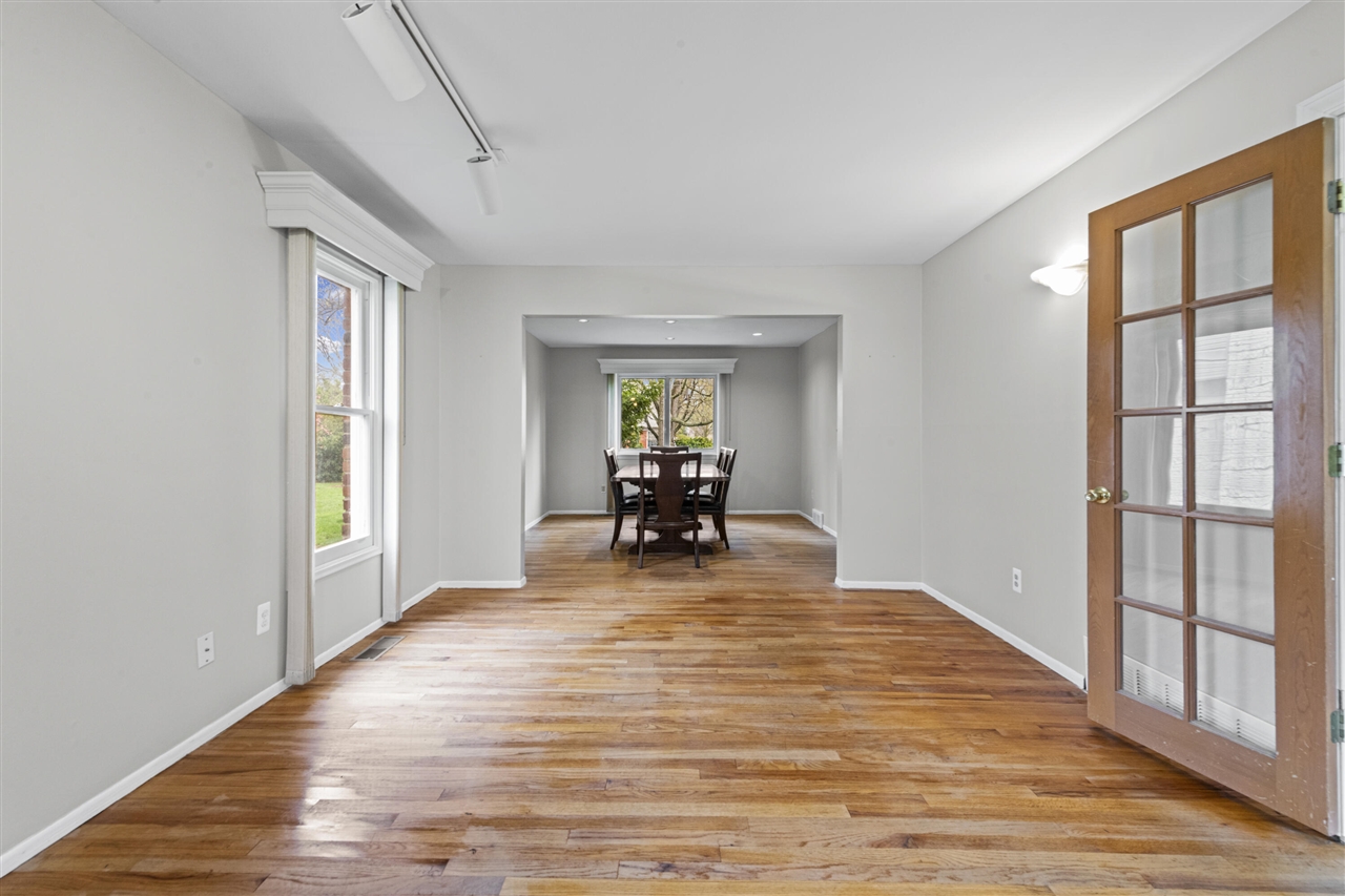 7023 Wild Ridge Lane, West Bloomfield, MI, 48322-4004