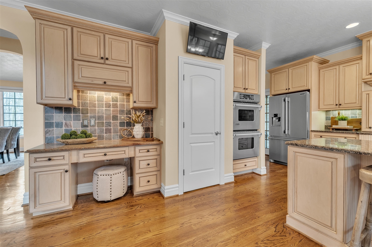 6785 Brookside Lane, Plymouth, MI, 48170-5809