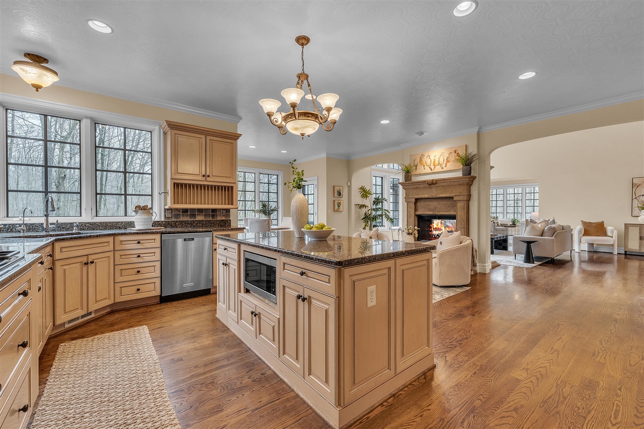 6785 Brookside Lane, Plymouth, MI, 48170-5809