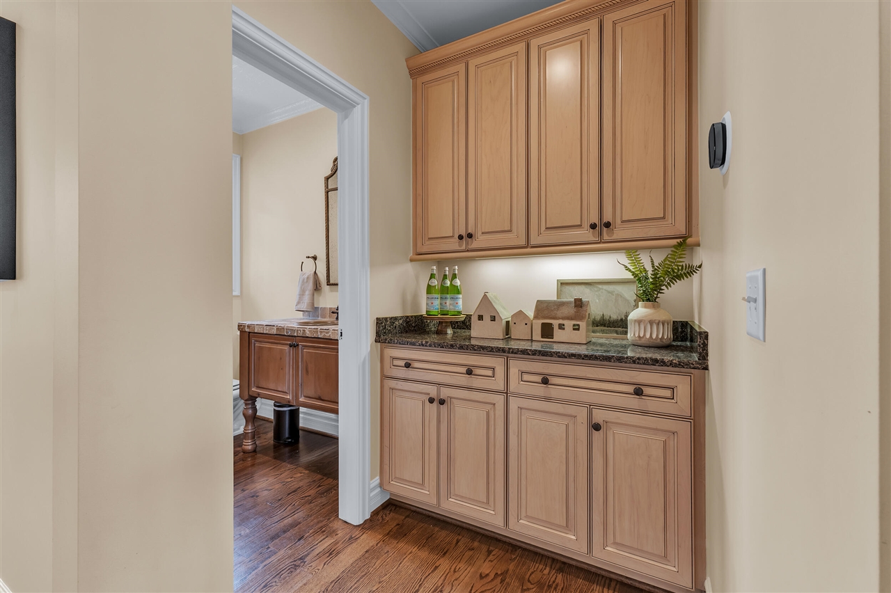 6785 Brookside Lane, Plymouth, MI, 48170-5809