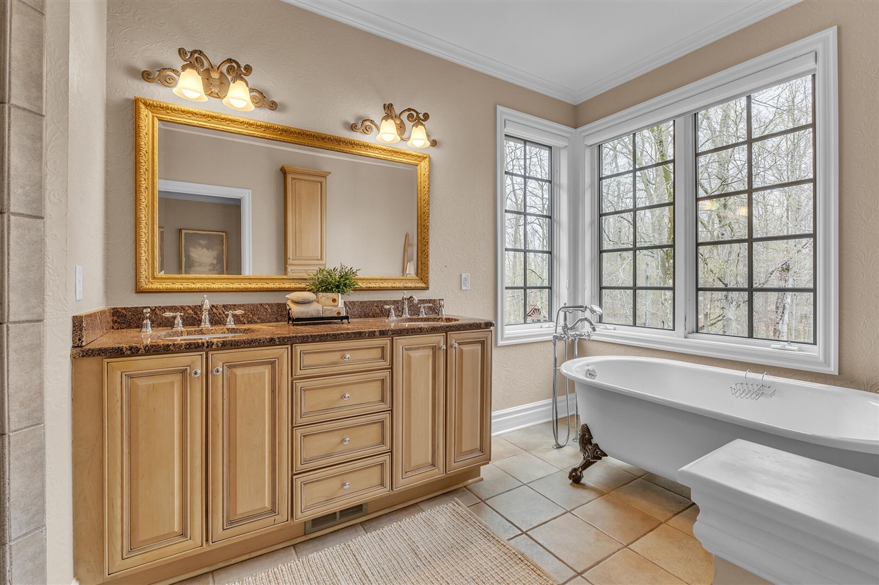 6785 Brookside Lane, Plymouth, MI, 48170-5809