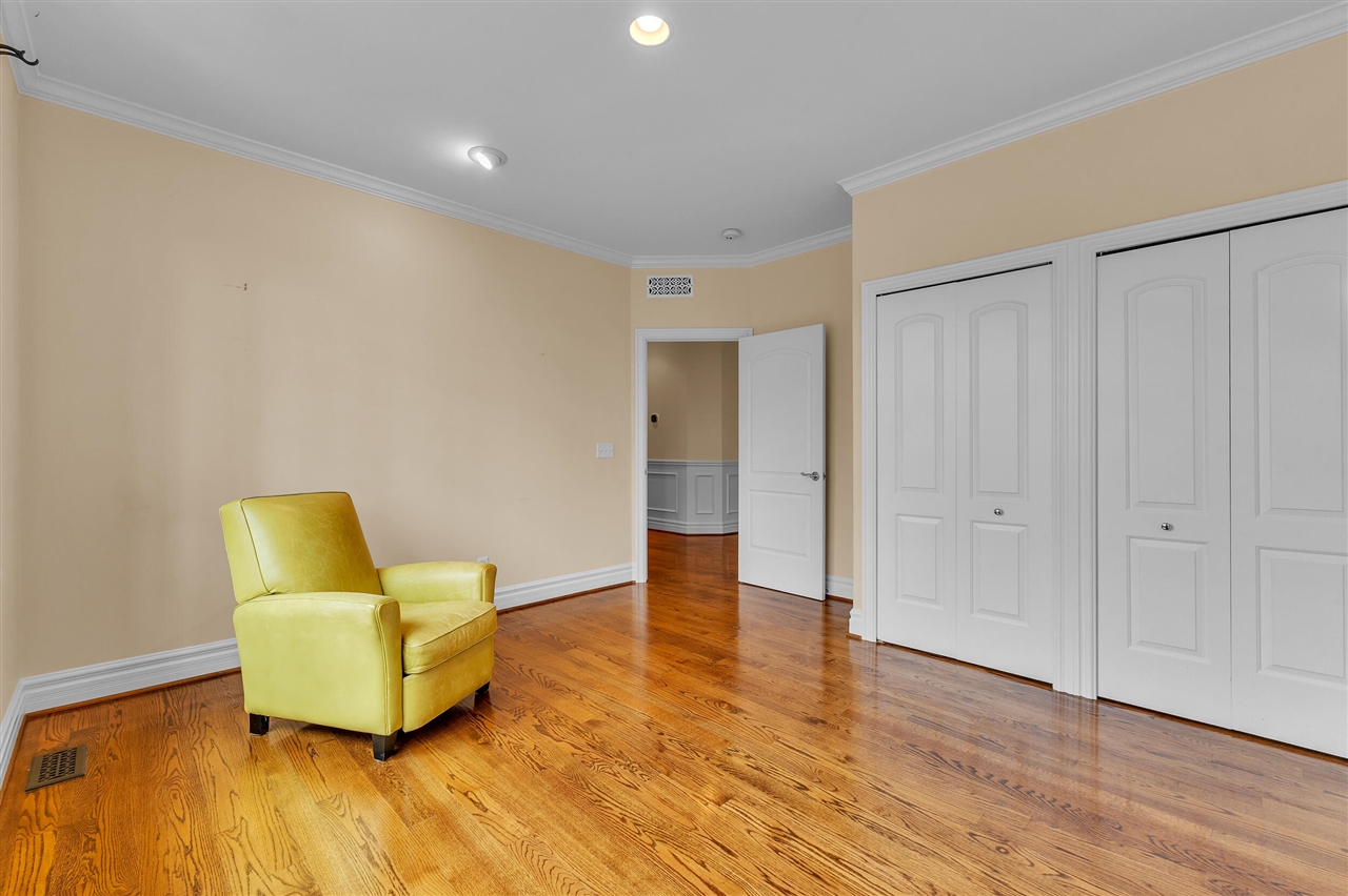 6785 Brookside Lane, Plymouth, MI, 48170-5809