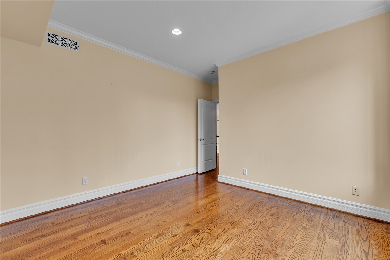 6785 Brookside Lane, Plymouth, MI, 48170-5809