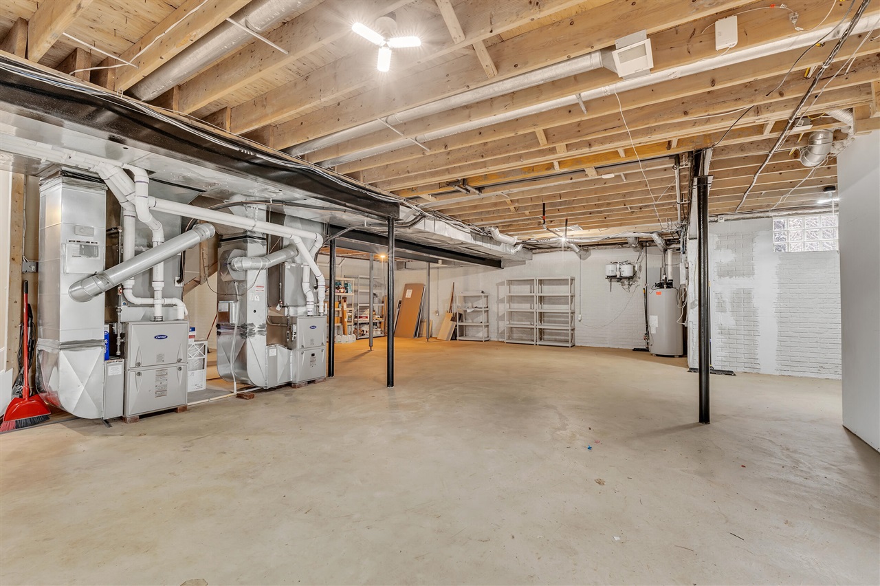 6785 Brookside Lane, Plymouth, MI, 48170-5809