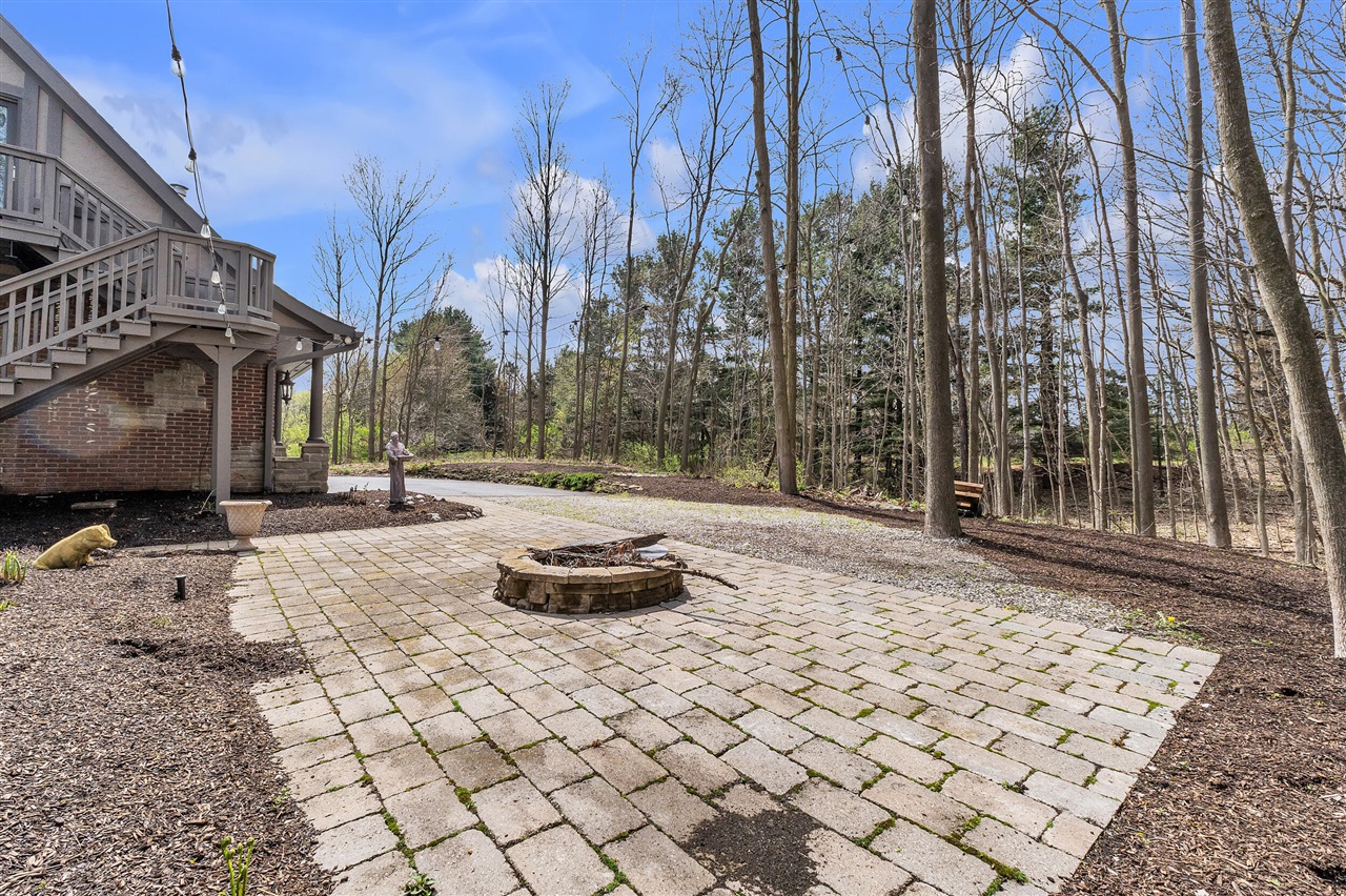 6785 Brookside Lane, Plymouth, MI, 48170-5809