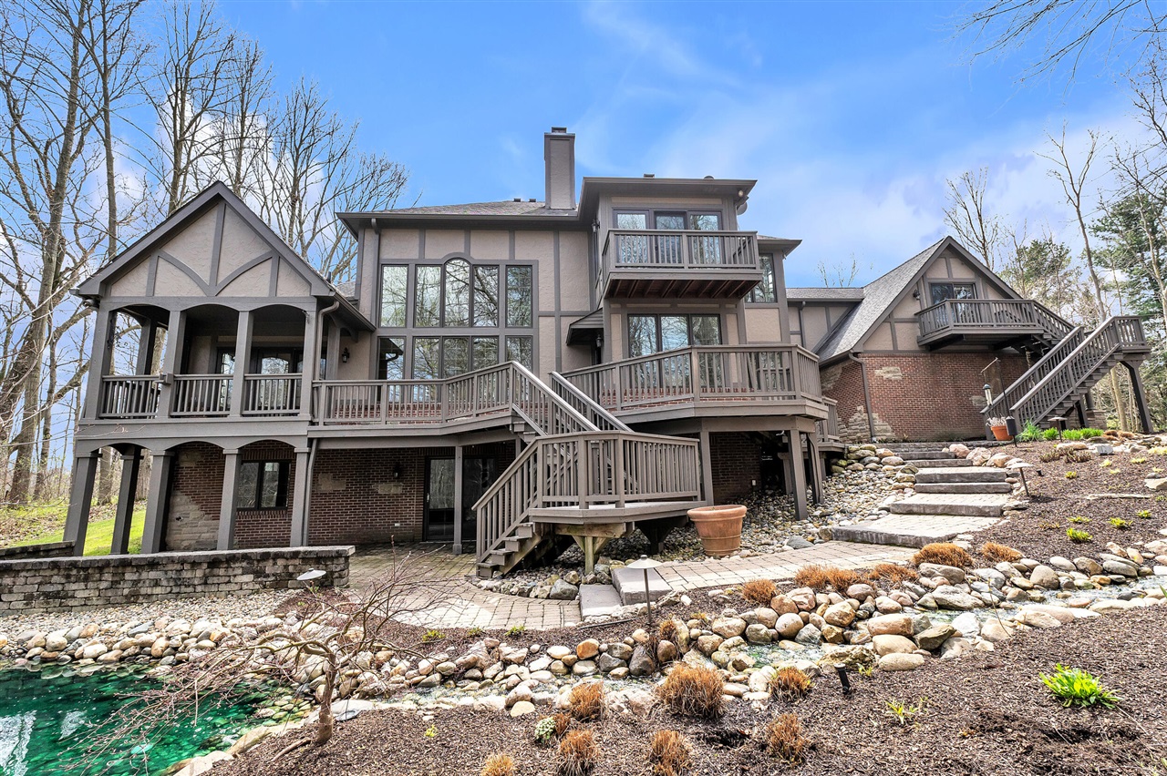 6785 Brookside Lane, Plymouth, MI, 48170-5809