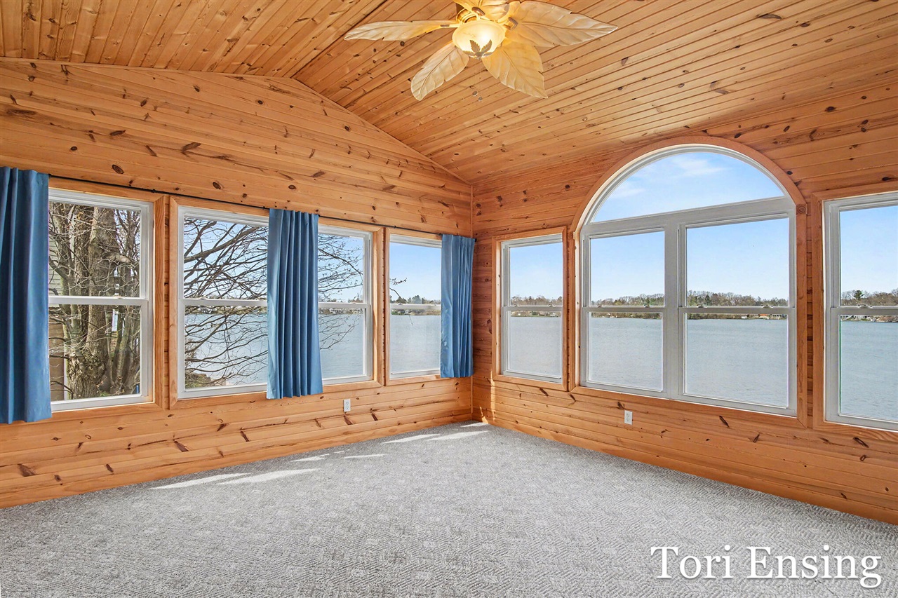 2662 Lakeside Drive, Stanton, MI, 48888-9015