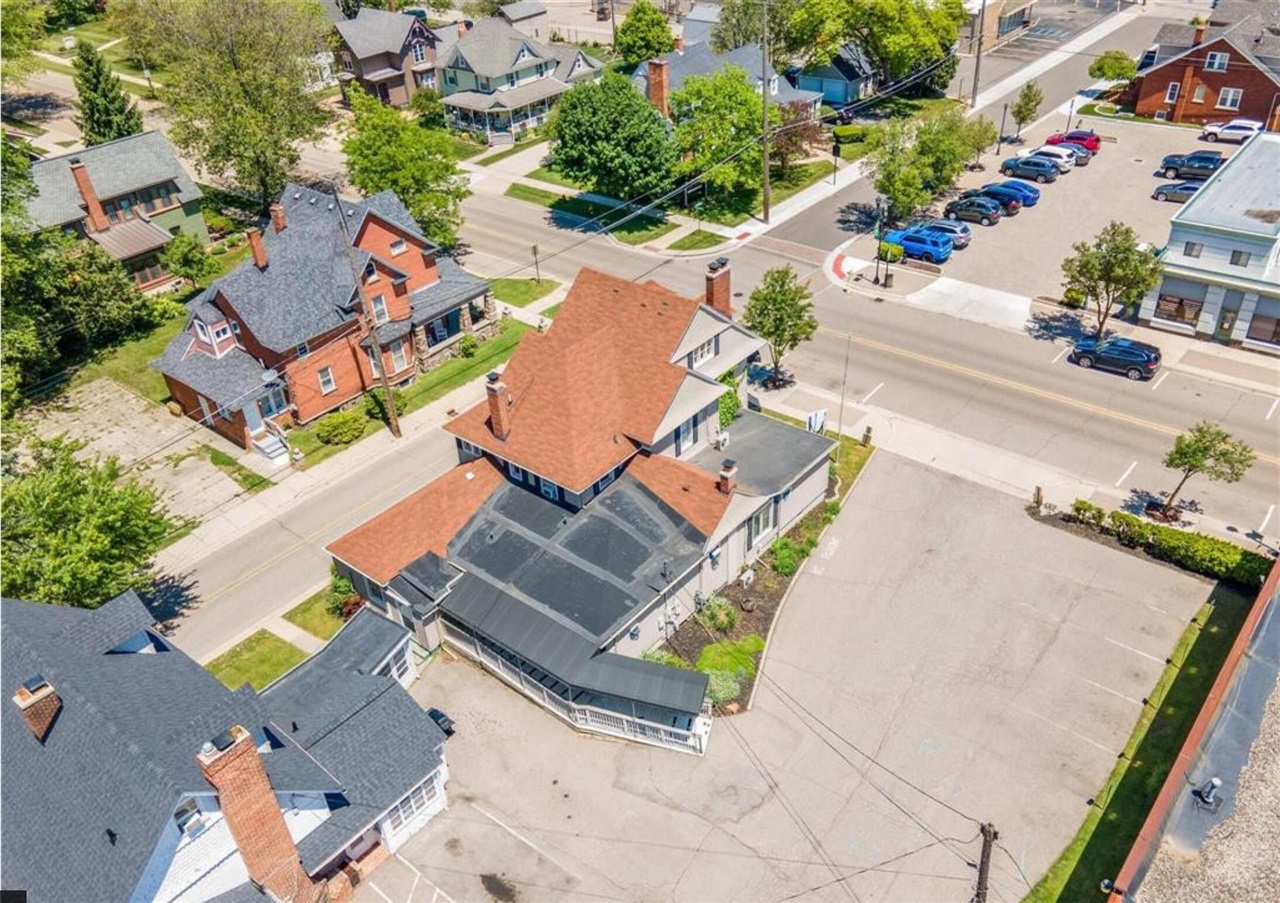 45199 Cass Avenue, Utica, MI, 48317-5508