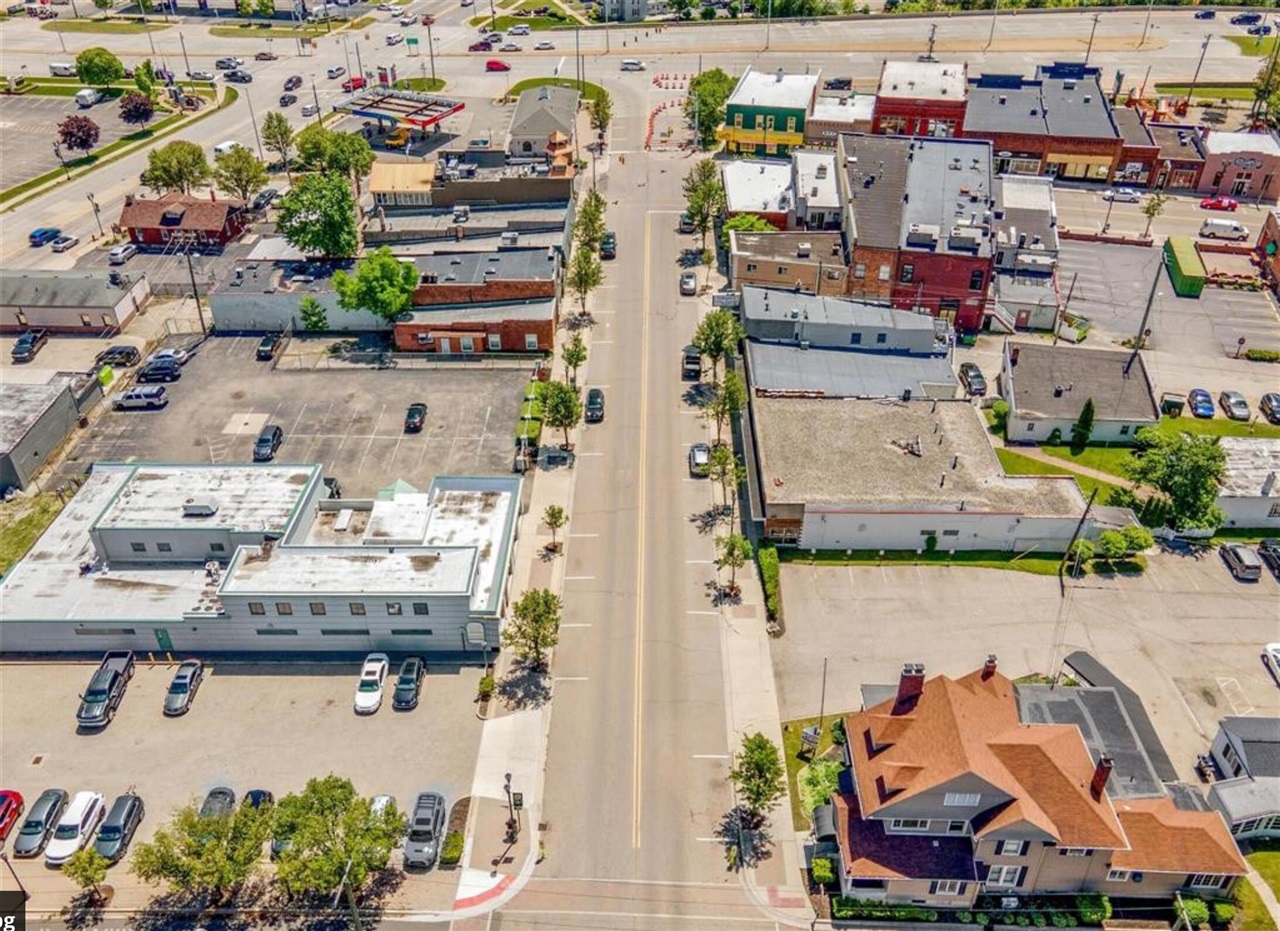 45199 Cass Avenue, Utica, MI, 48317-5508