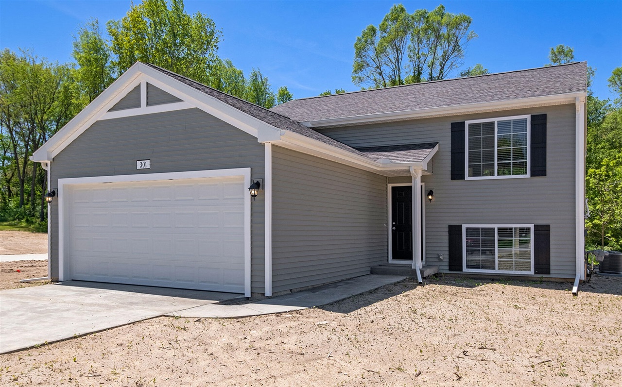 1st image of 18296 Loganwood Trl, Battle Creek, MI 49017 | MLS# 70526306