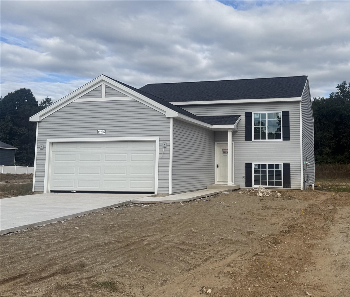 Photo 2 of Single family home for sale at 18296 Loganwood Trl, Battle Creek, MI 49017 | MLS# 70526306 | Listing updated on 2026-09-30