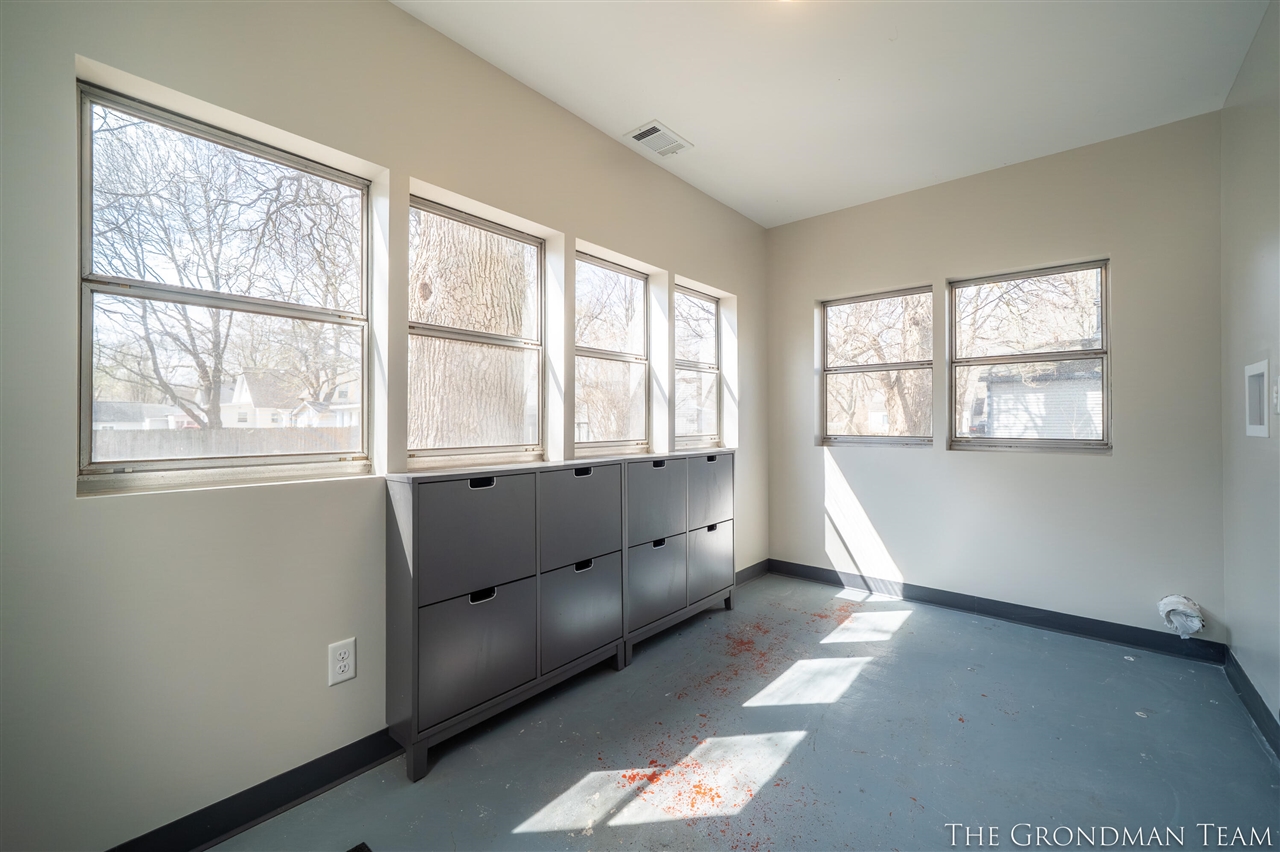 113 N Prospect Street, Belding, MI, 48809-1445