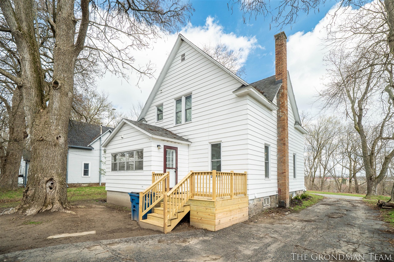 113 N Prospect Street, Belding, MI, 48809-1445