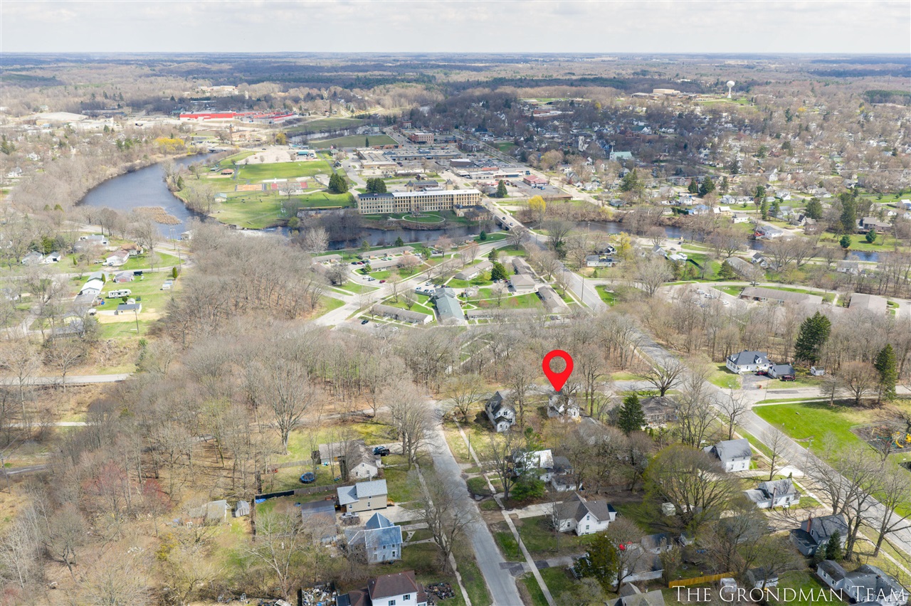 113 N Prospect Street, Belding, MI, 48809-1445