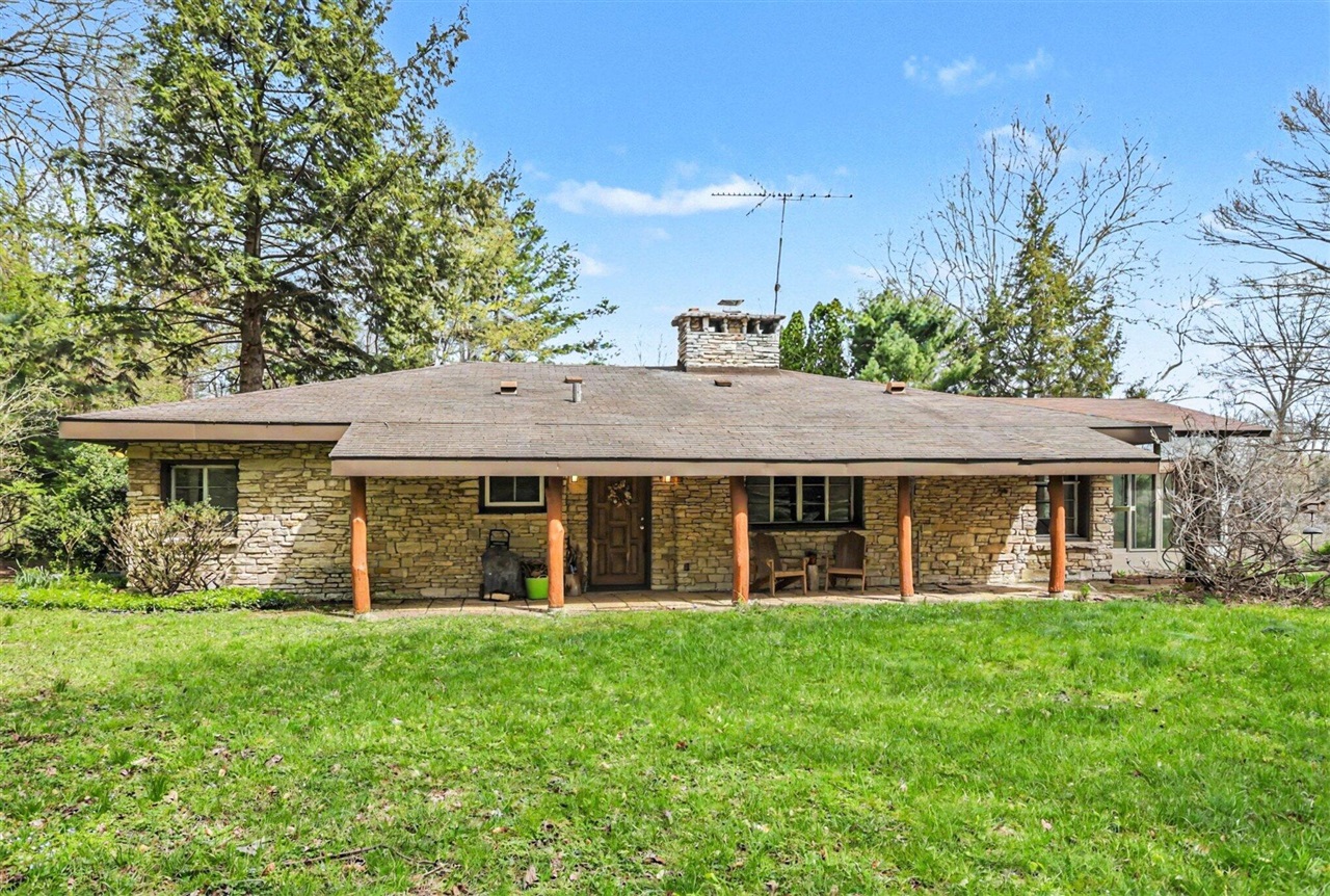 2714 Rochester Road, Royal Oak, MI, 48073 3639