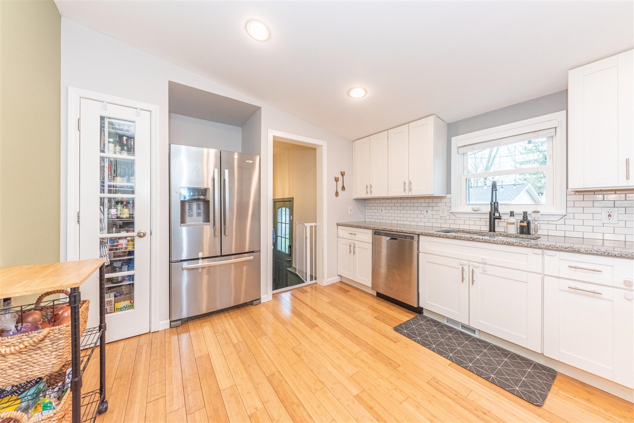 905 Michigan Street, Brighton, MI, 48116-1456