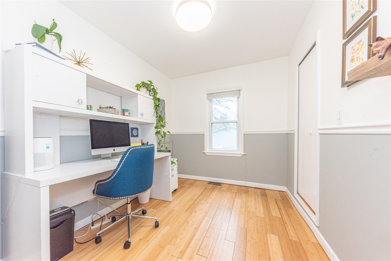 905 Michigan Street, Brighton, MI, 48116-1456