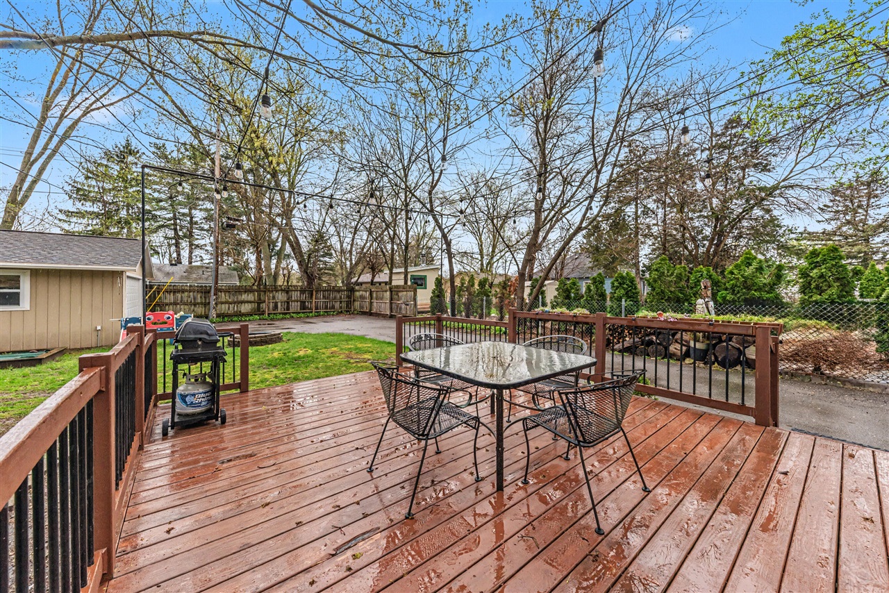 905 Michigan Street, Brighton, MI, 48116-1456