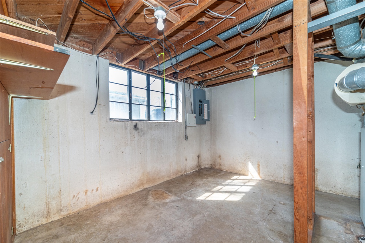 1386 Borgstrom Avenue, Ypsilanti, MI, 48198-6405