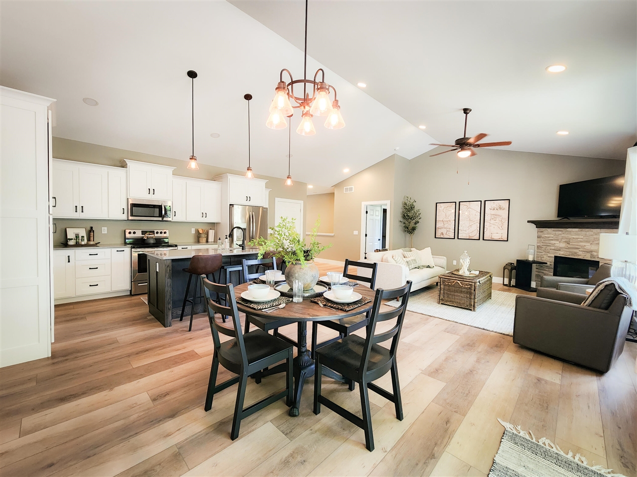237 Glei Court, Hillsdale, MI, 49242