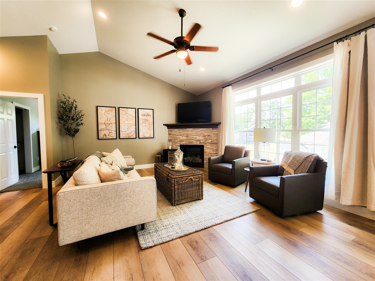 237 Glei Court, Hillsdale, MI, 49242