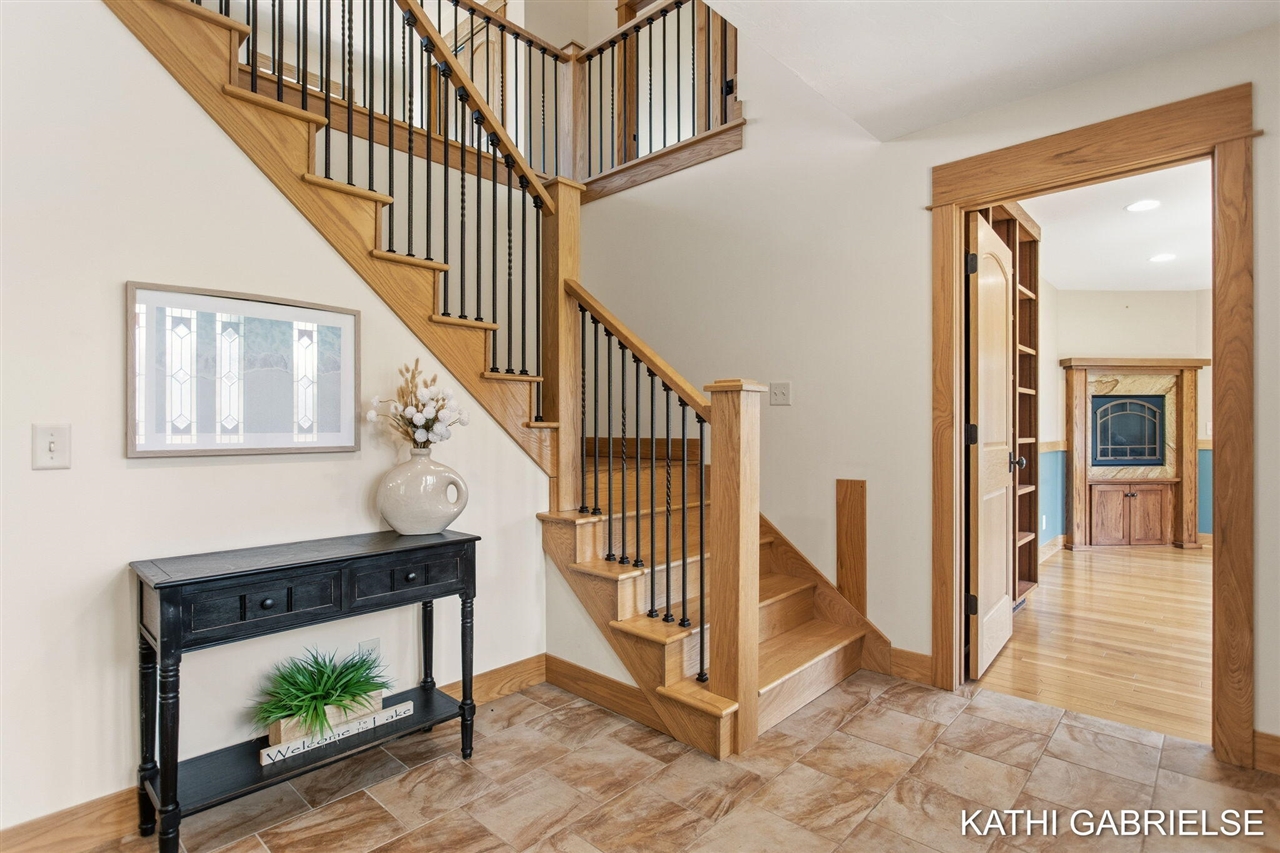 18886 Greenwood Court, Spring Lake, MI, 49456