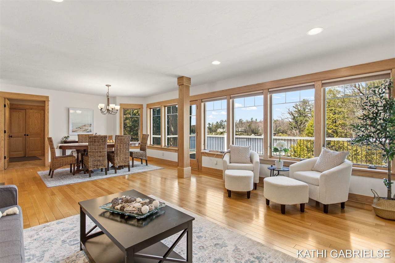 18886 Greenwood Court, Spring Lake, MI, 49456