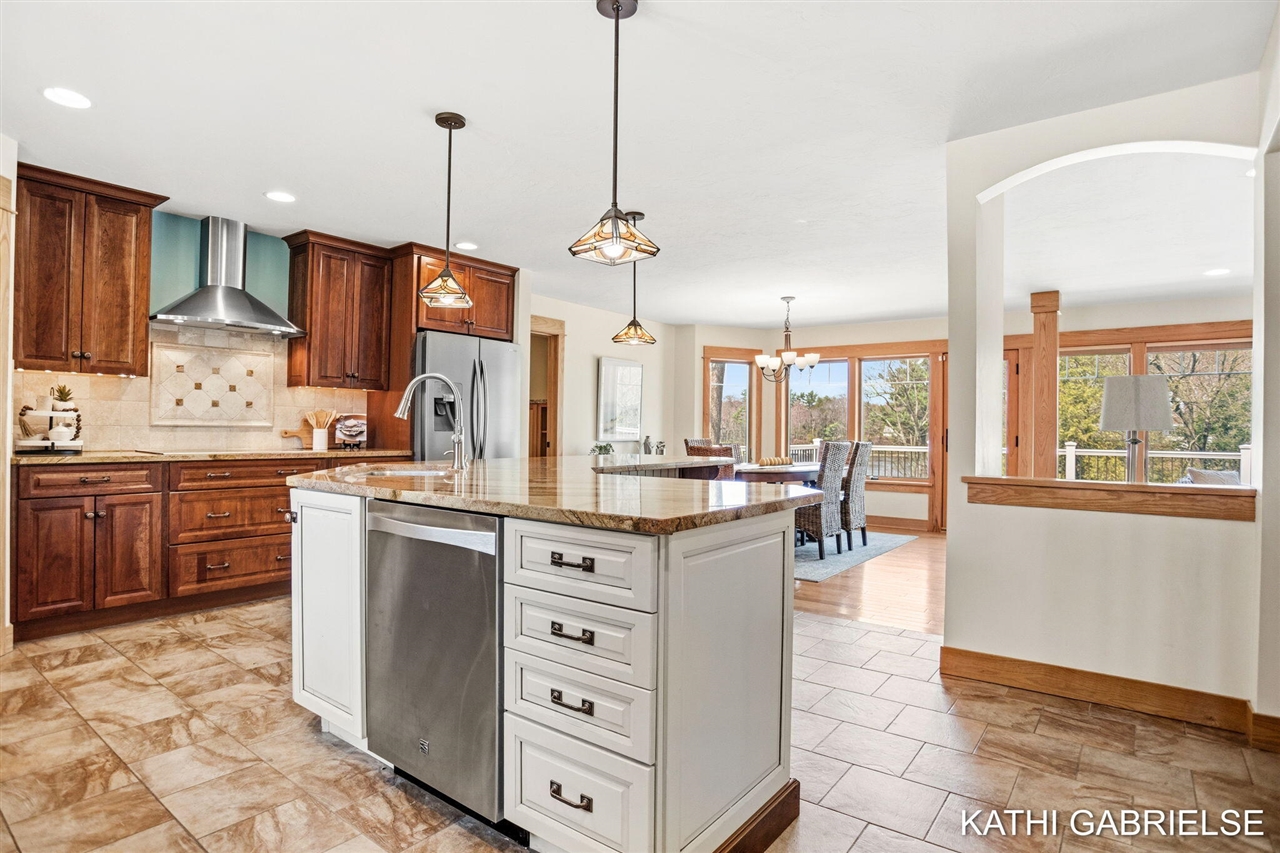 18886 Greenwood Court, Spring Lake, MI, 49456