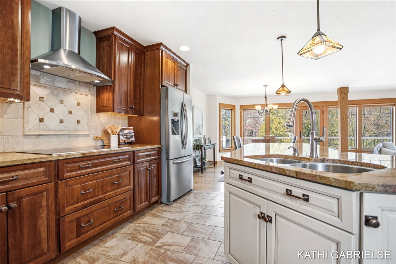 18886 Greenwood Court, Spring Lake, MI, 49456