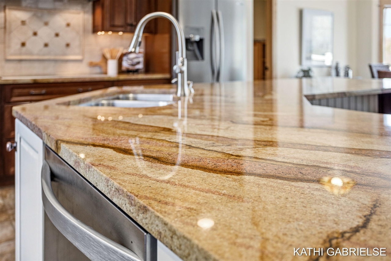 18886 Greenwood Court, Spring Lake, MI, 49456