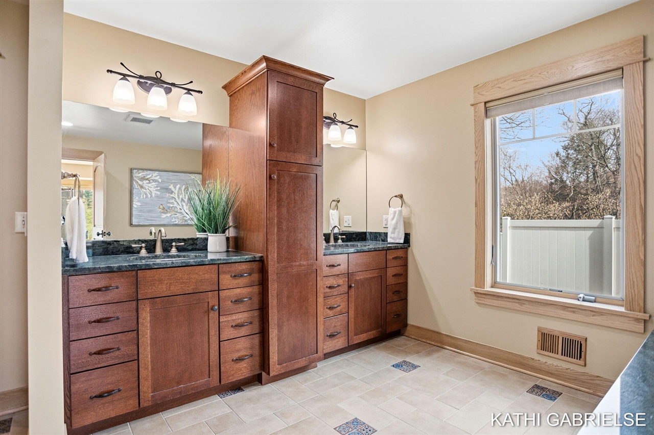 18886 Greenwood Court, Spring Lake, MI, 49456