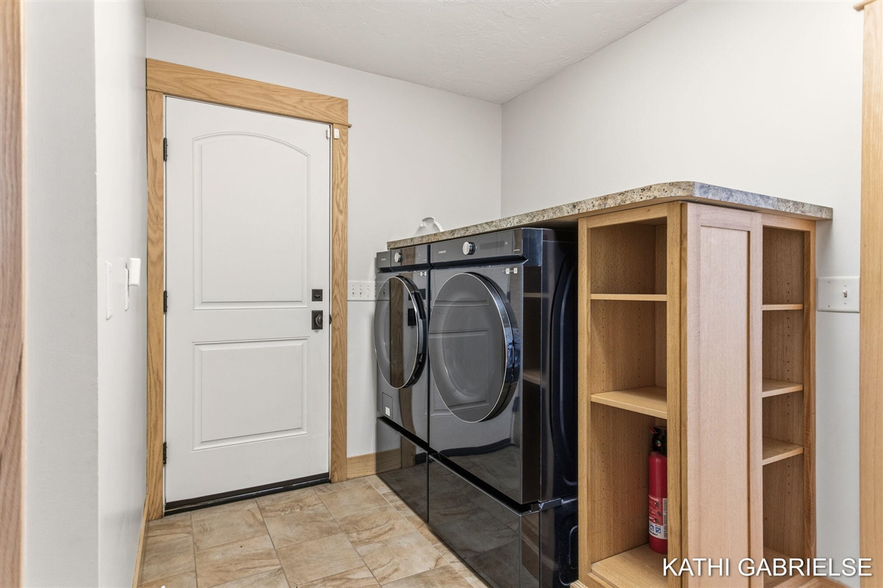 18886 Greenwood Court, Spring Lake, MI, 49456