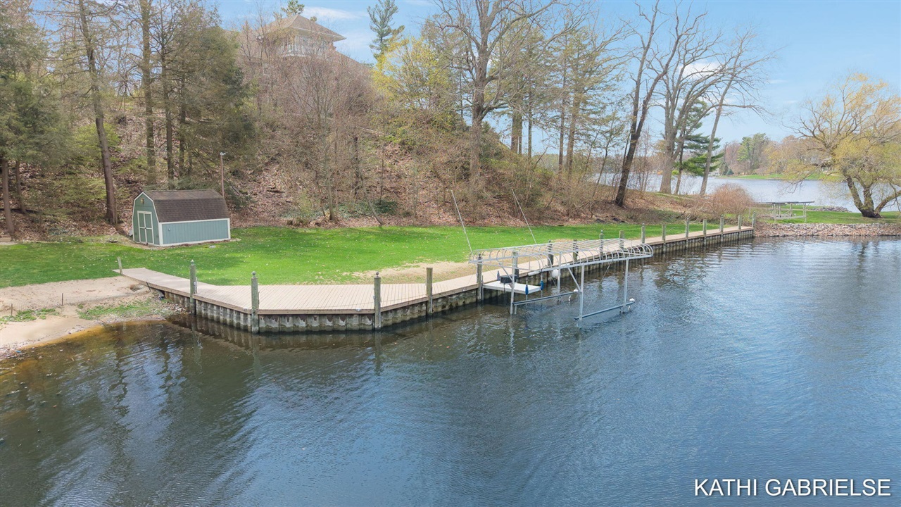 18886 Greenwood Court, Spring Lake, MI, 49456