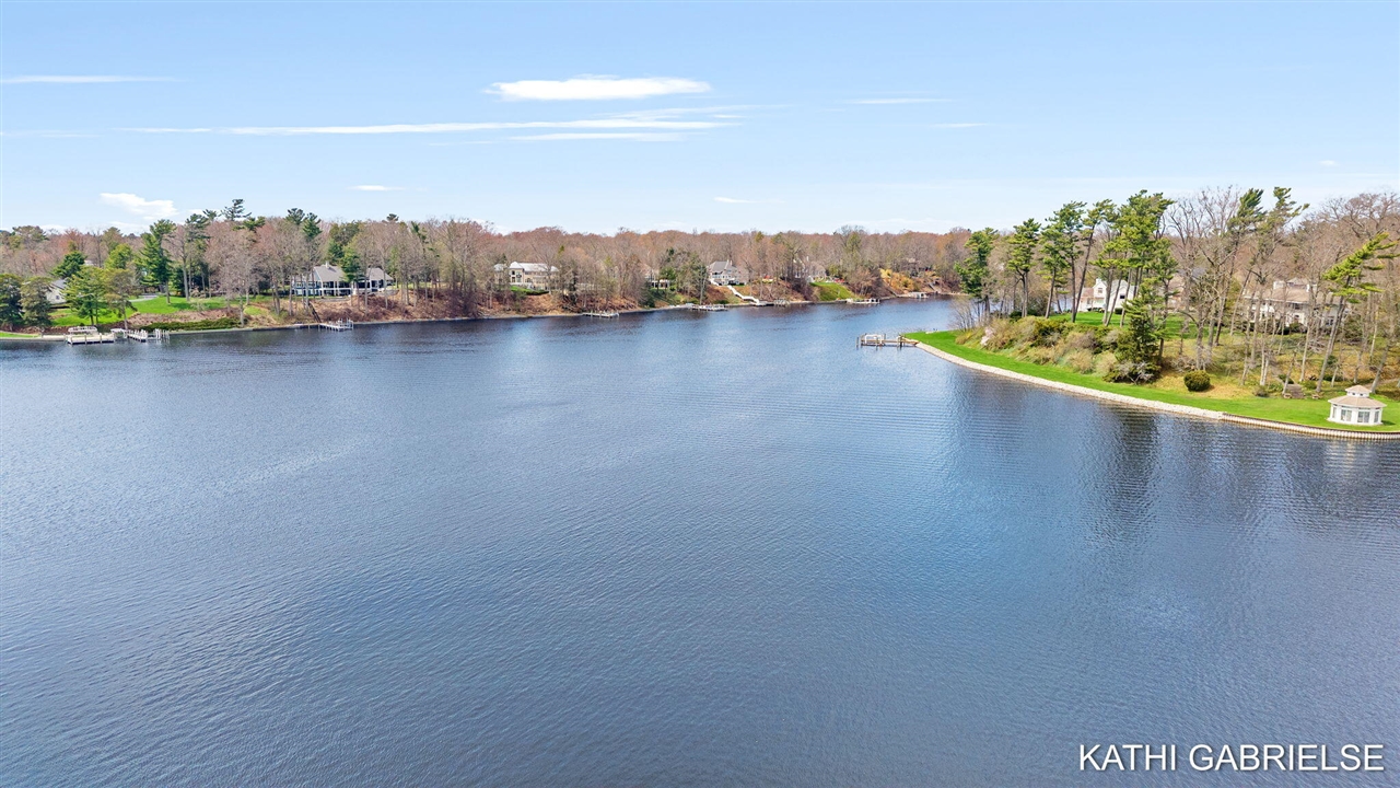 18886 Greenwood Court, Spring Lake, MI, 49456