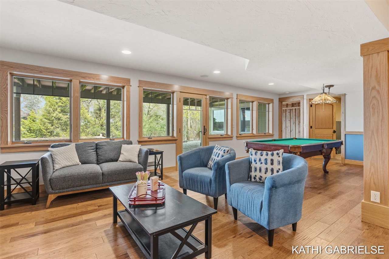 18886 Greenwood Court, Spring Lake, MI, 49456