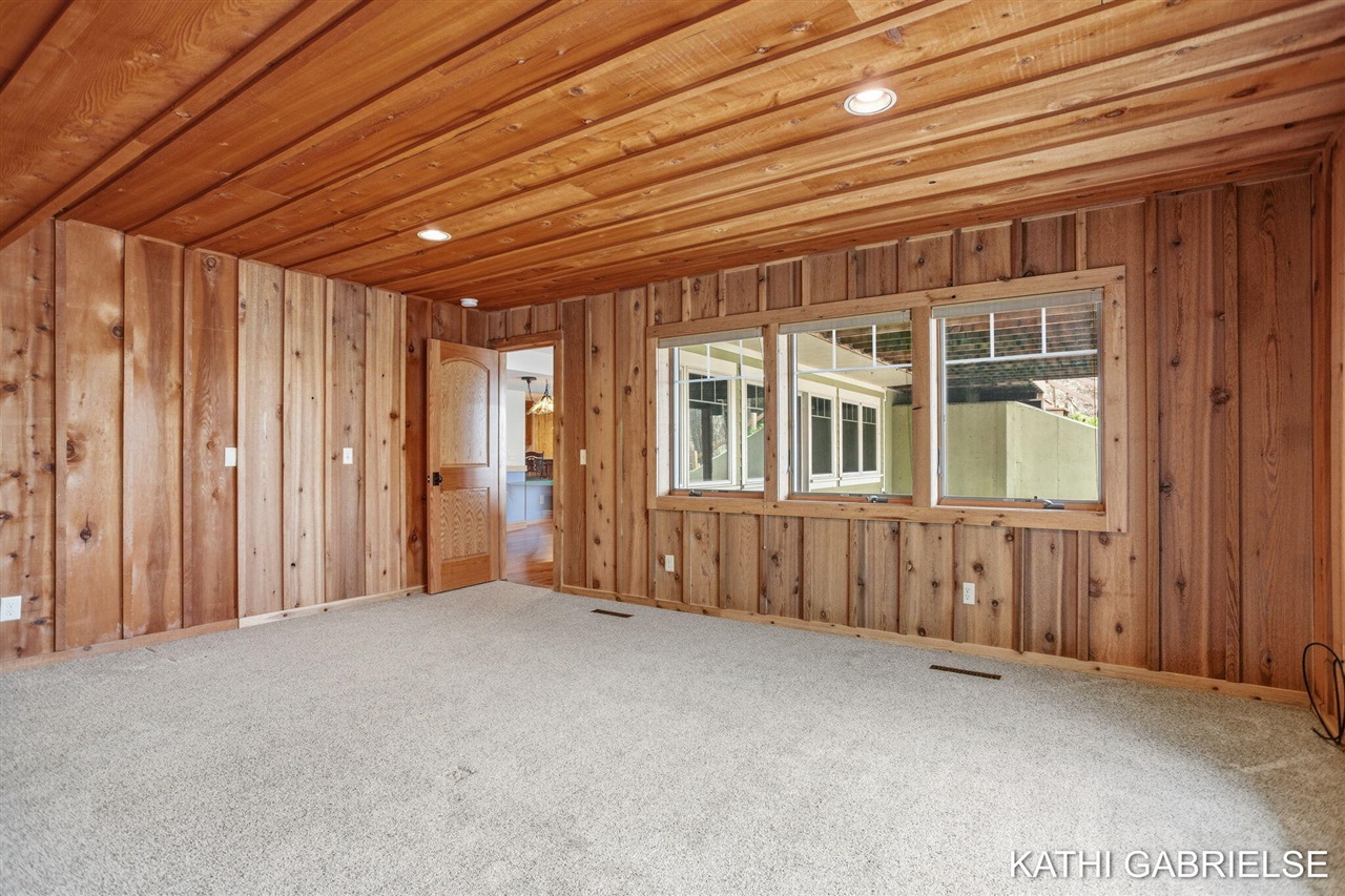 18886 Greenwood Court, Spring Lake, MI, 49456