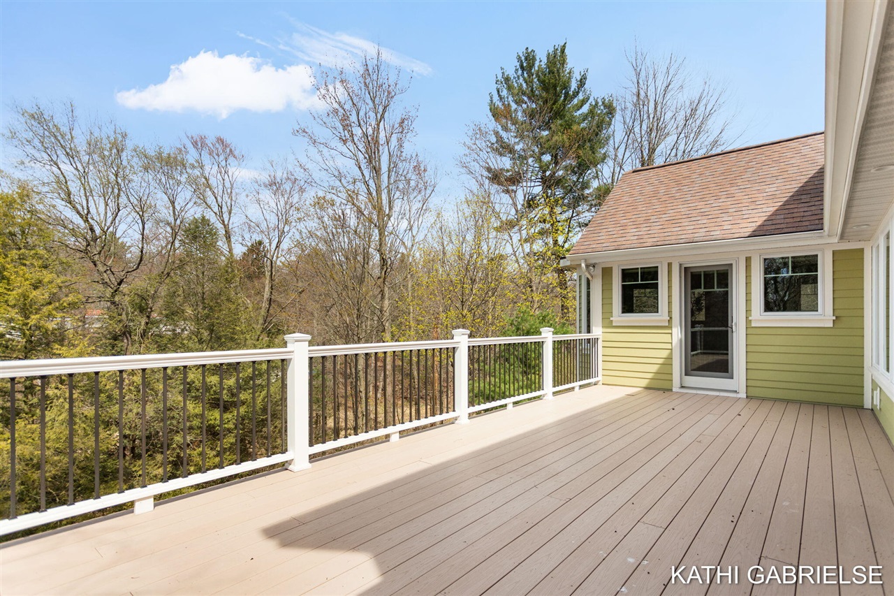 18886 Greenwood Court, Spring Lake, MI, 49456