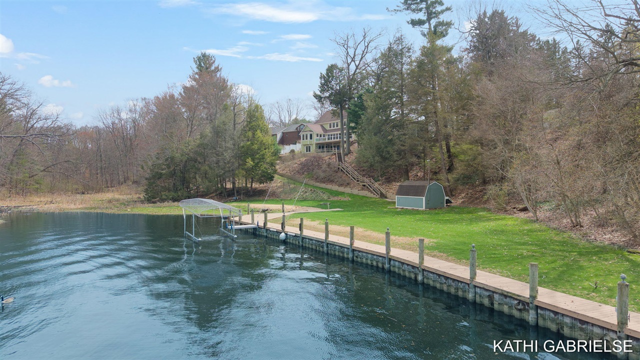 18886 Greenwood Court, Spring Lake, MI, 49456