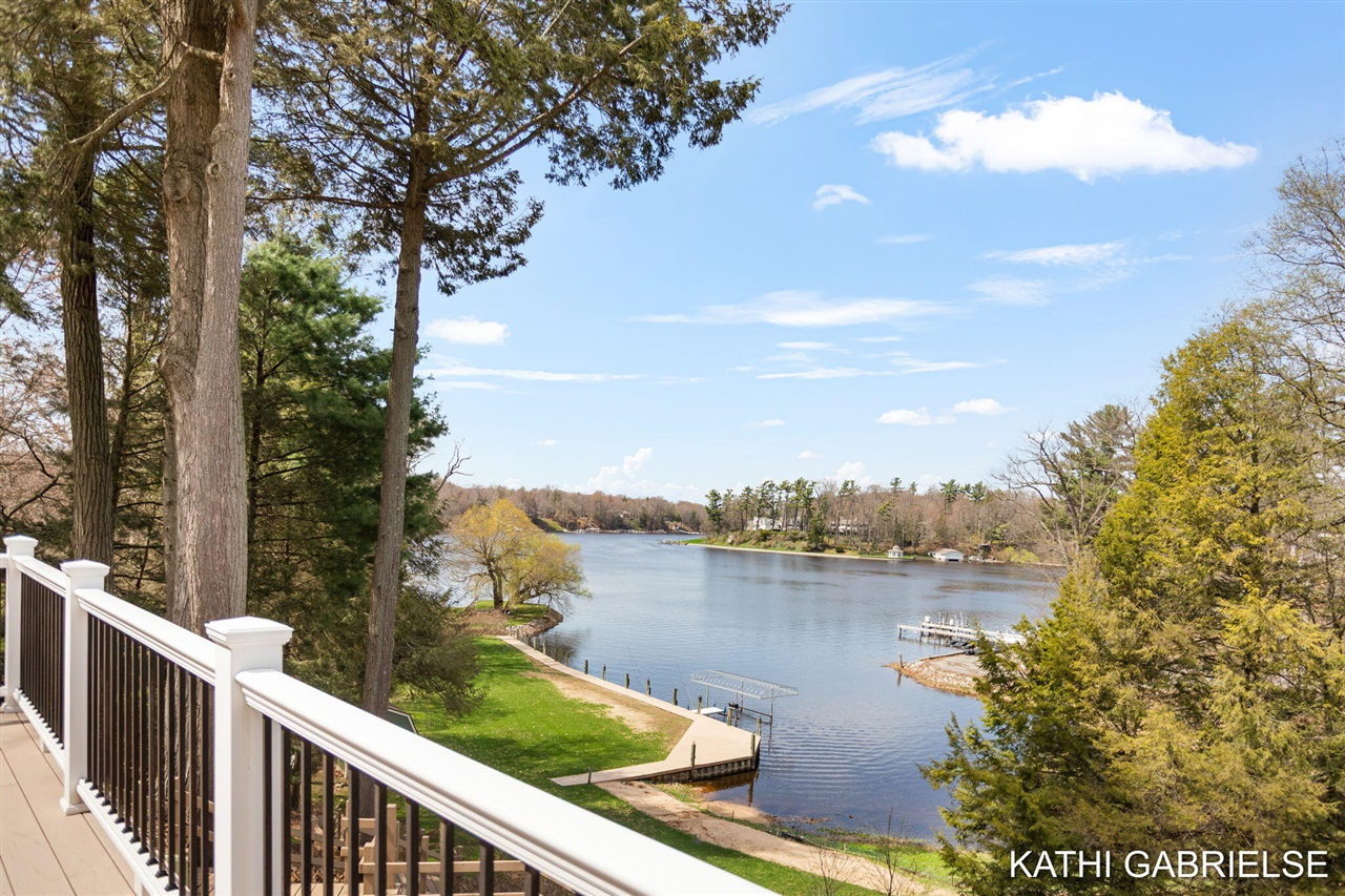 18886 Greenwood Court, Spring Lake, MI, 49456