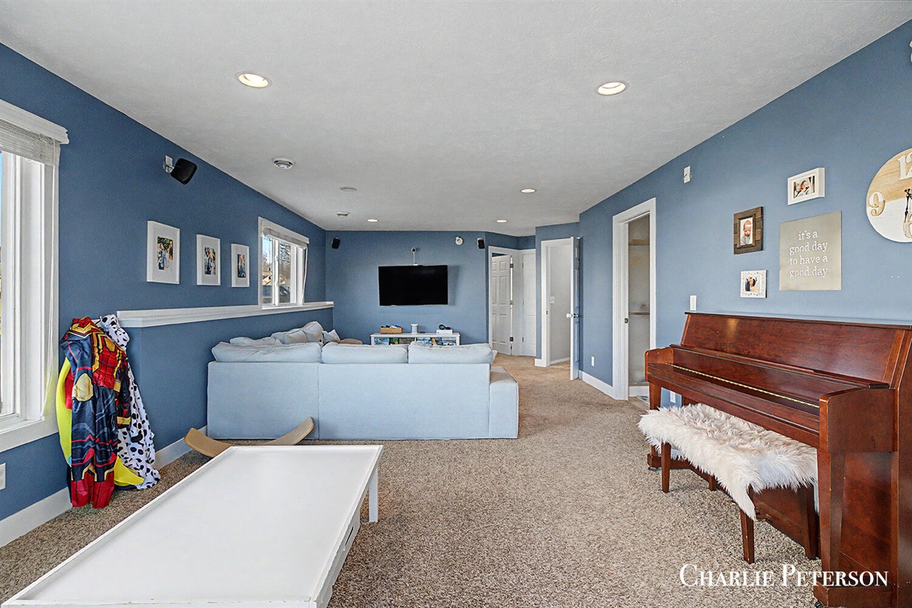 7957 Westside Drive, Hudsonville, MI, 49426-7504