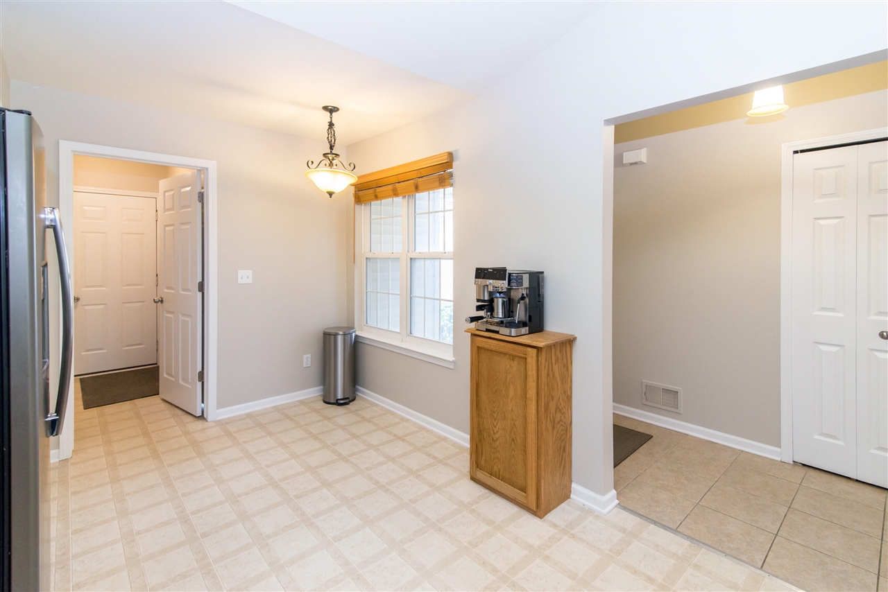 1854 N Kenwyck Drive, Ypsilanti, MI, 48198-3295