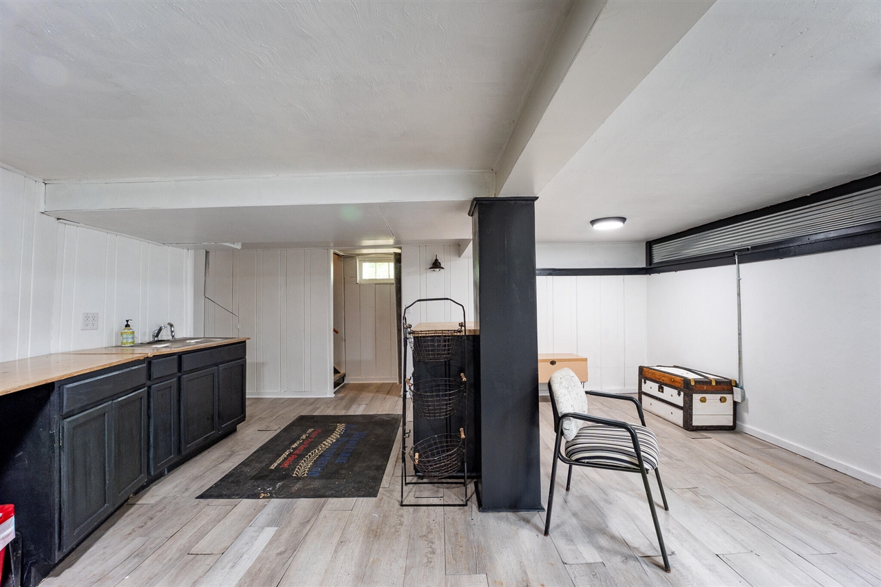 2340 Amherst Avenue, Kalamazoo, MI, 49008-3938