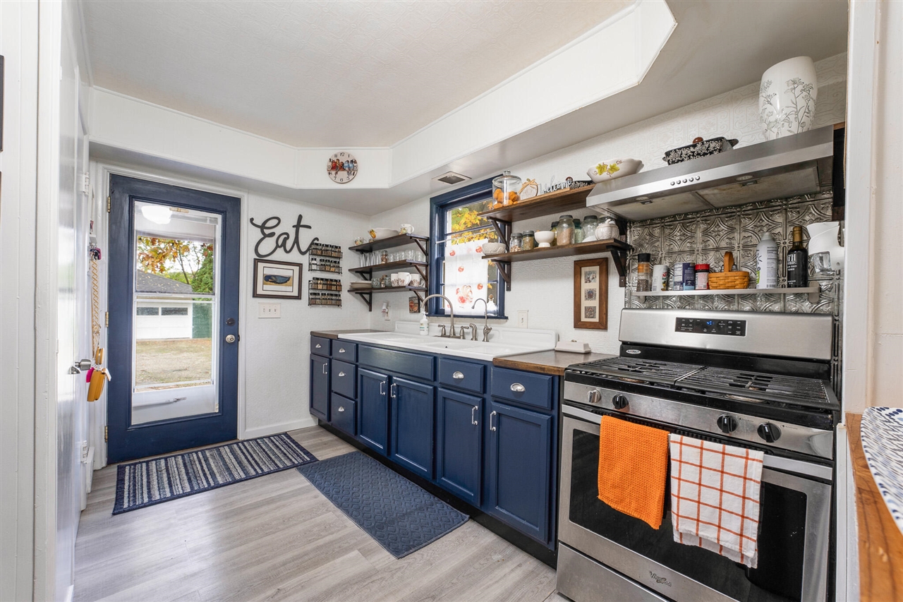 2340 Amherst Avenue, Kalamazoo, MI, 49008-3938