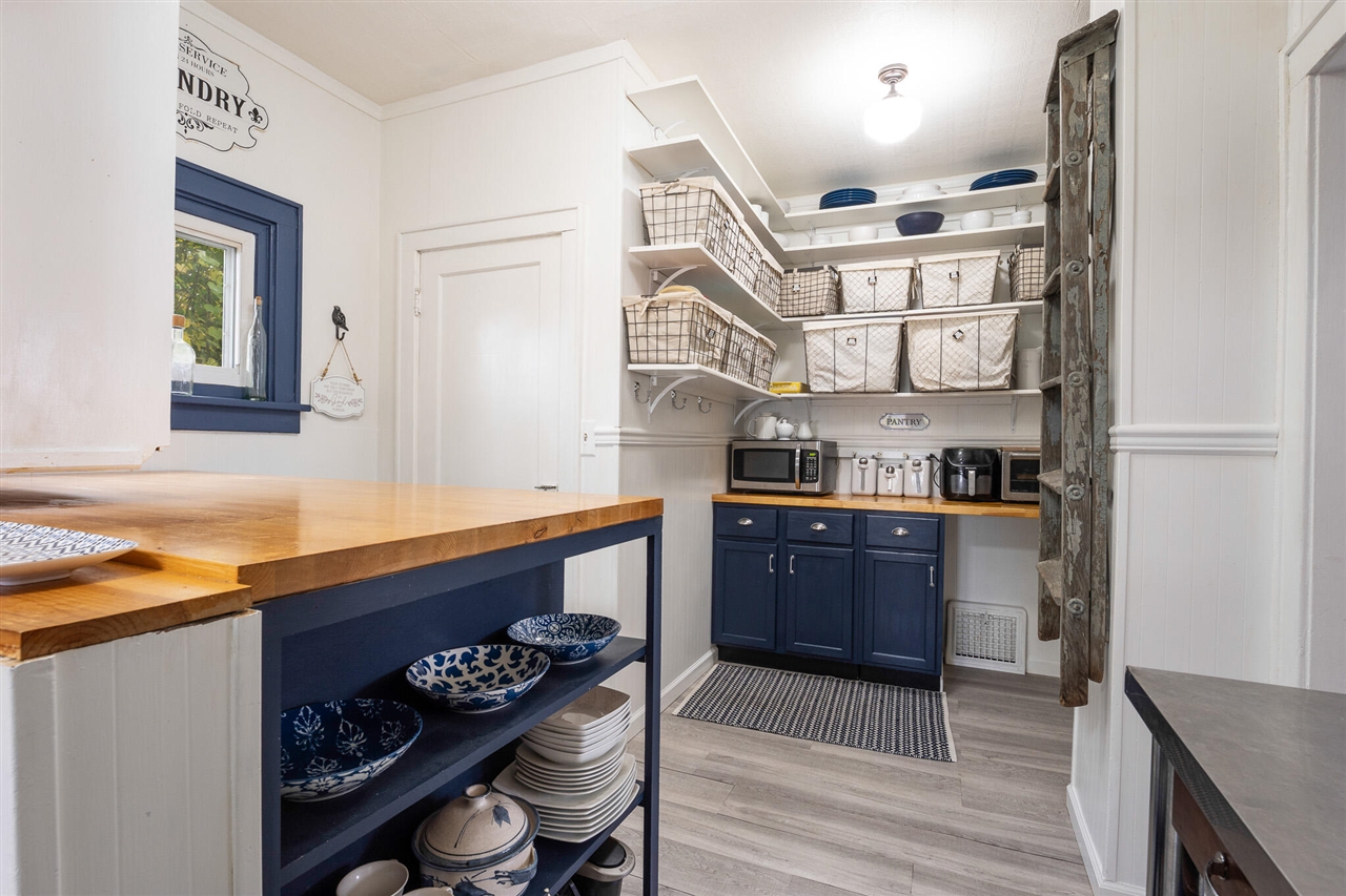 2340 Amherst Avenue, Kalamazoo, MI, 49008-3938