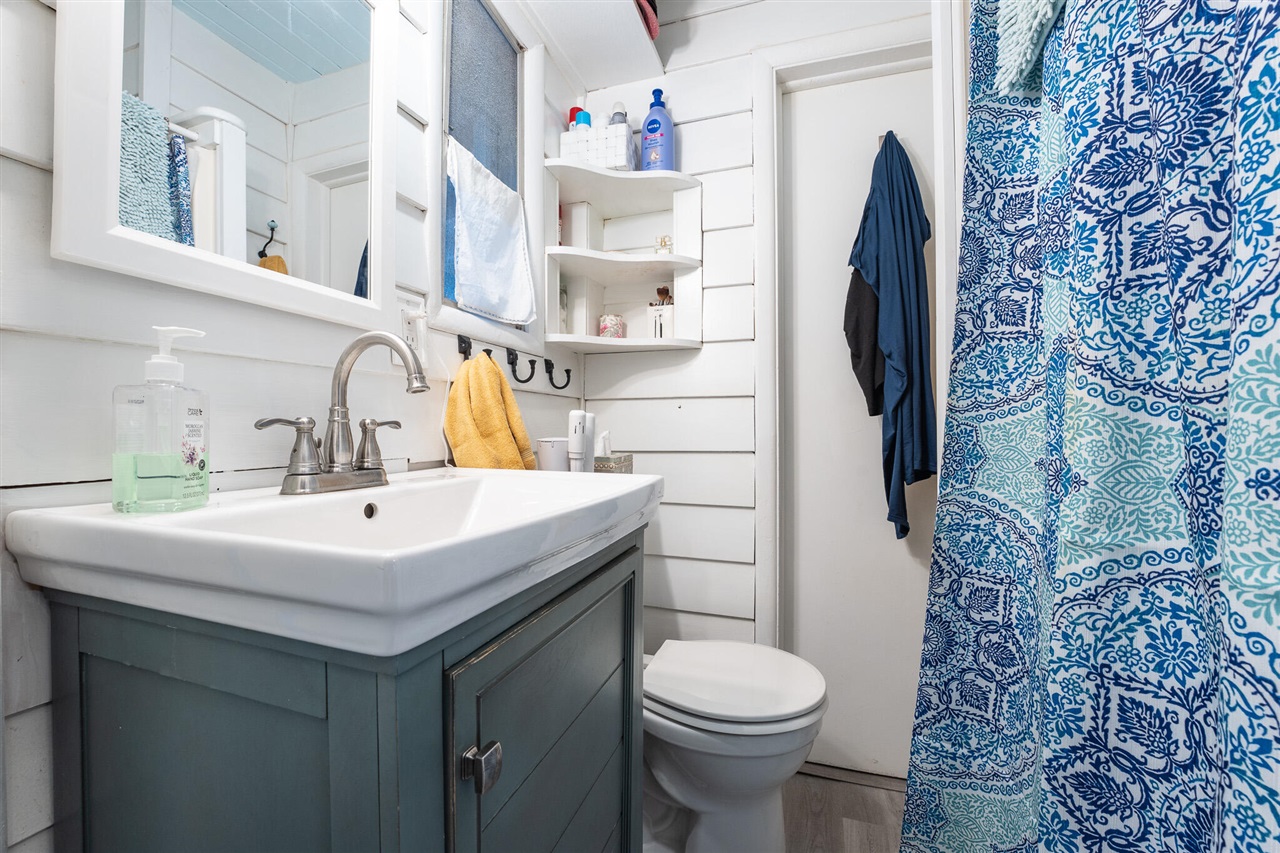 2340 Amherst Avenue, Kalamazoo, MI, 49008-3938