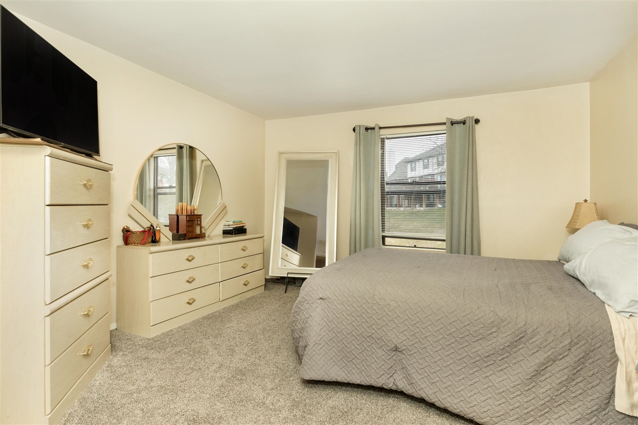 24684 Cashmere Court UNIT&nbsp;136, Southfield, MI, 48033-4867